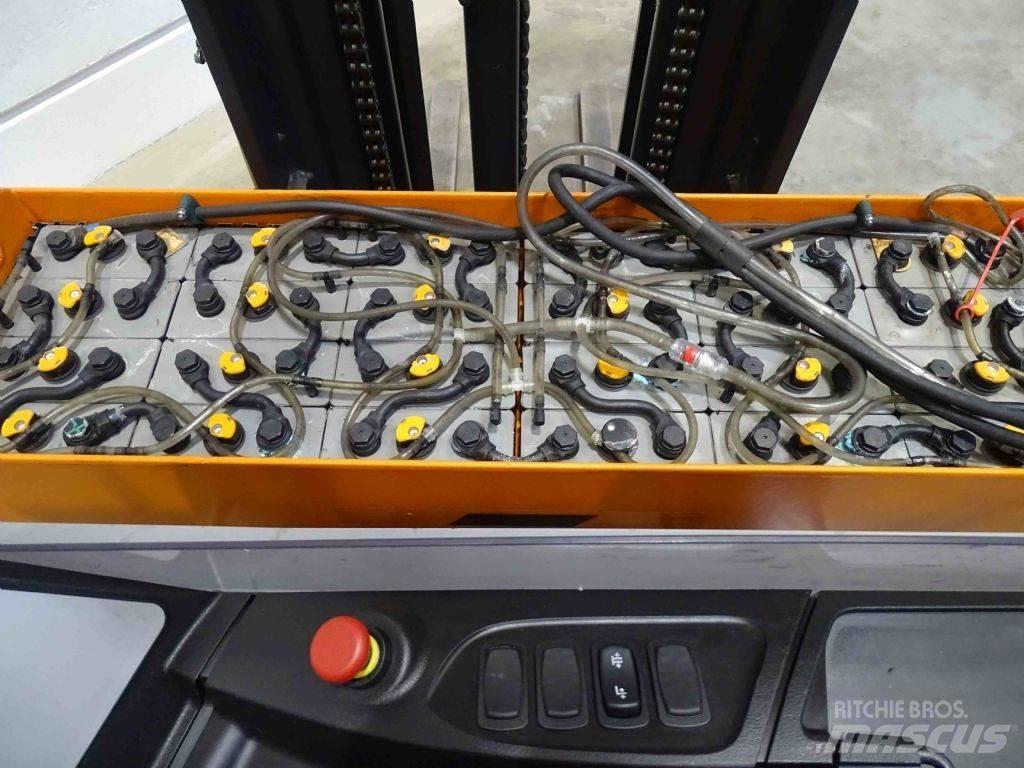 Still FM-X17 Chariot à mât rétractable