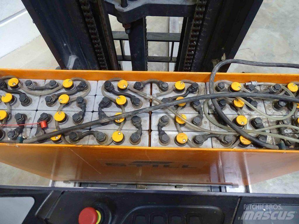 Still FM-X17 Chariot à mât rétractable