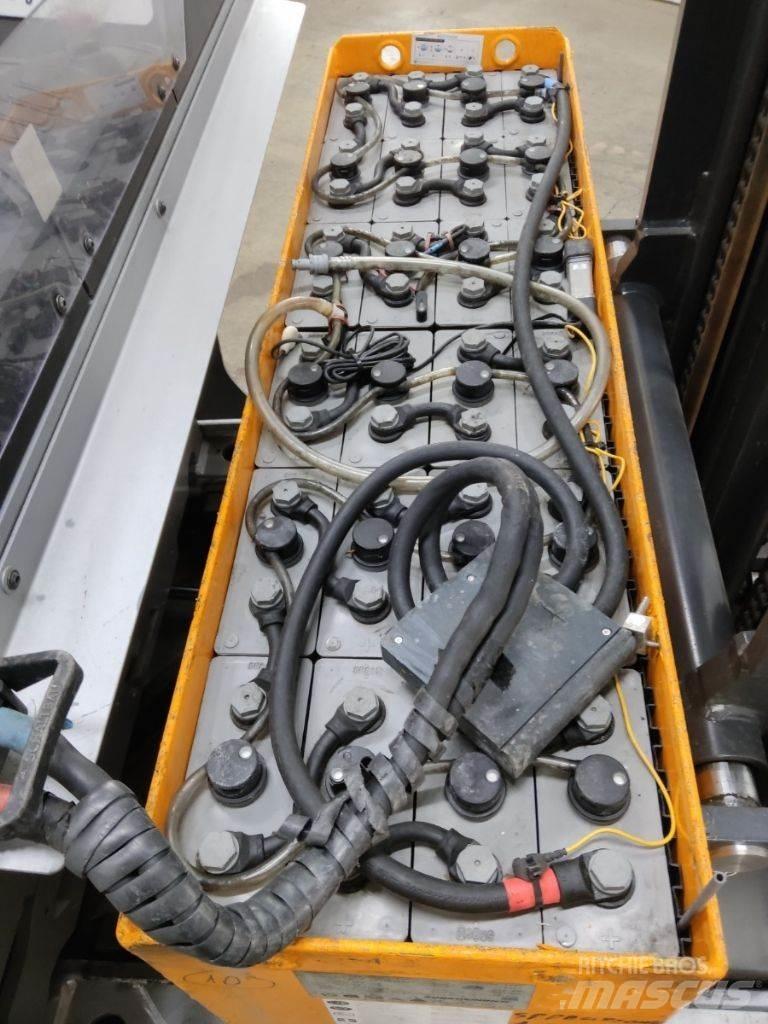 Still FM-X17 Chariot à mât rétractable
