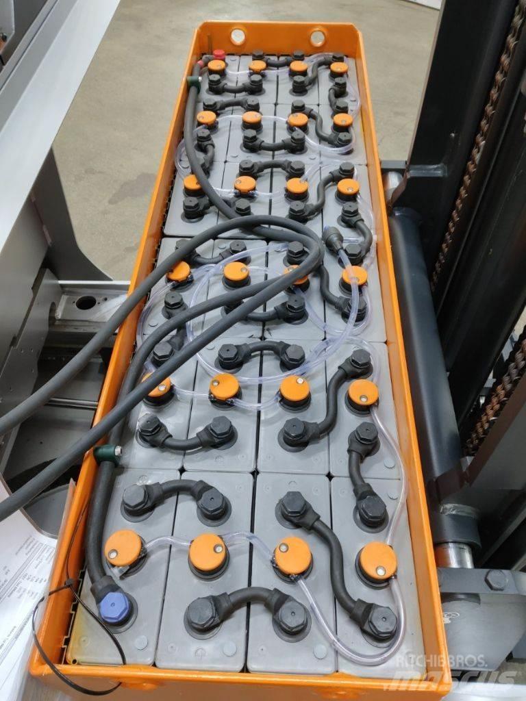 Still FM-X17 Chariot à mât rétractable