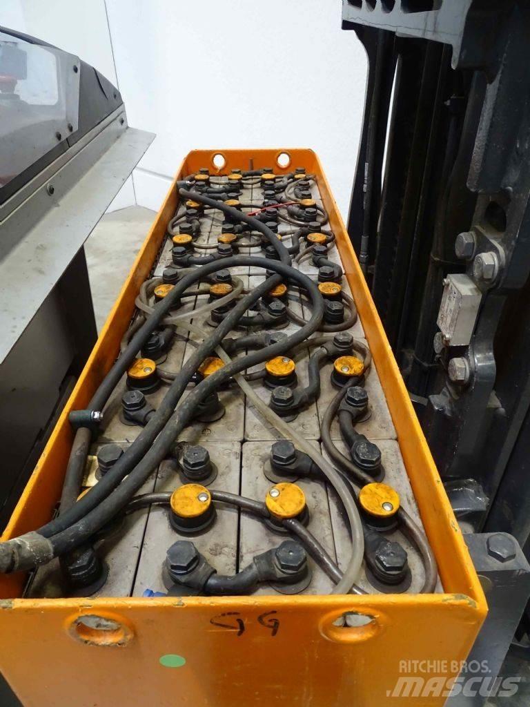 Still FM-X17 Chariot à mât rétractable