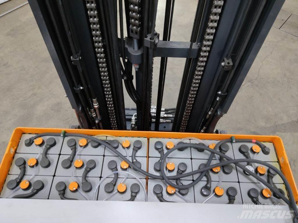 Still FM-X17 Chariot à mât rétractable