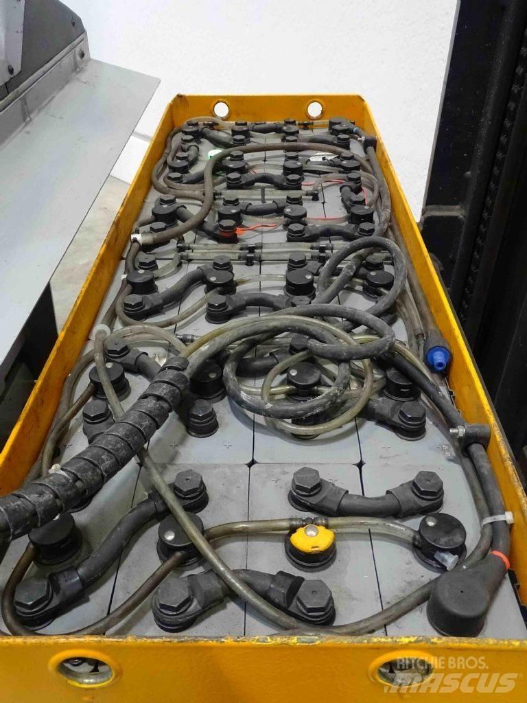 Still FM-X17 Chariot à mât rétractable