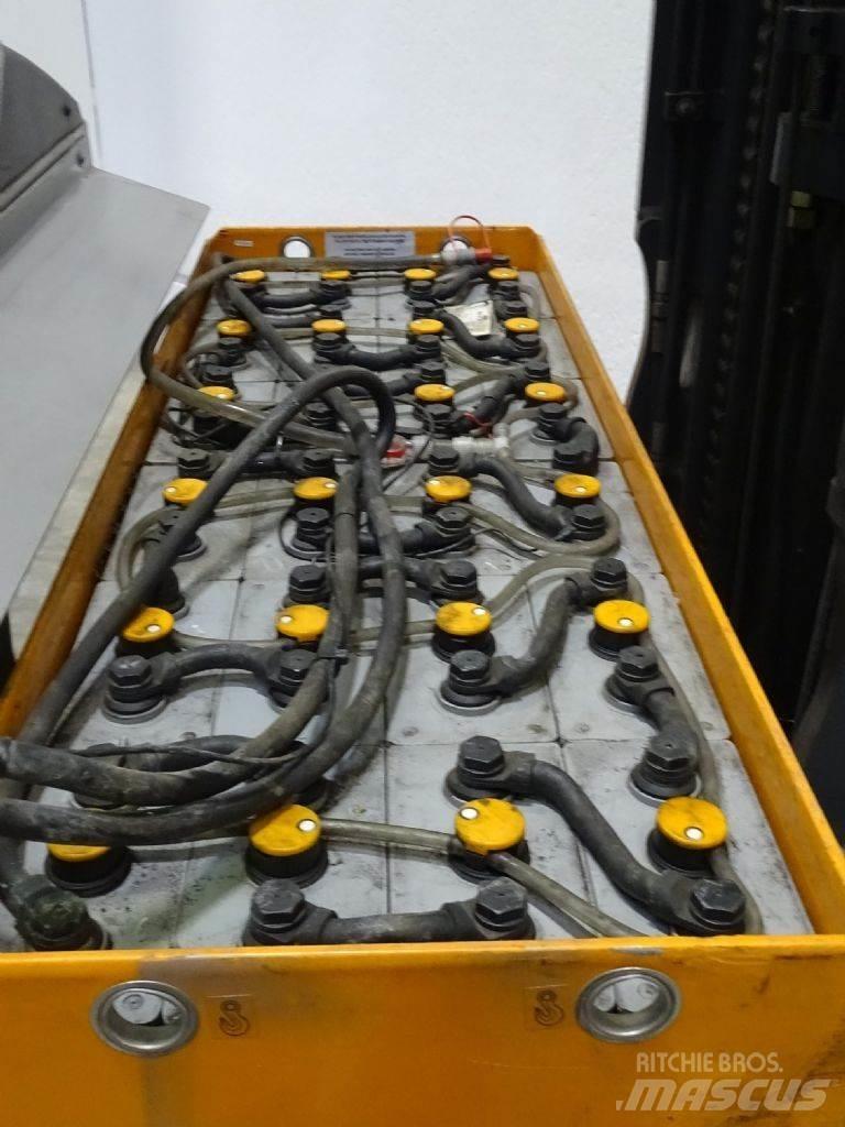 Still FM-X17 Chariot à mât rétractable