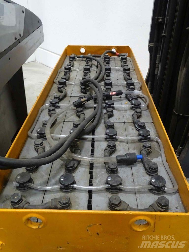 Still FM-X17 Chariot à mât rétractable