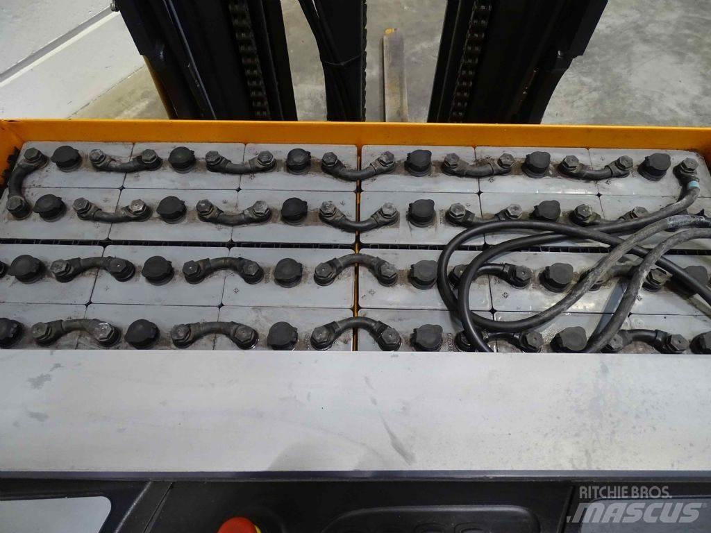 Still FM-X17 Chariot à mât rétractable