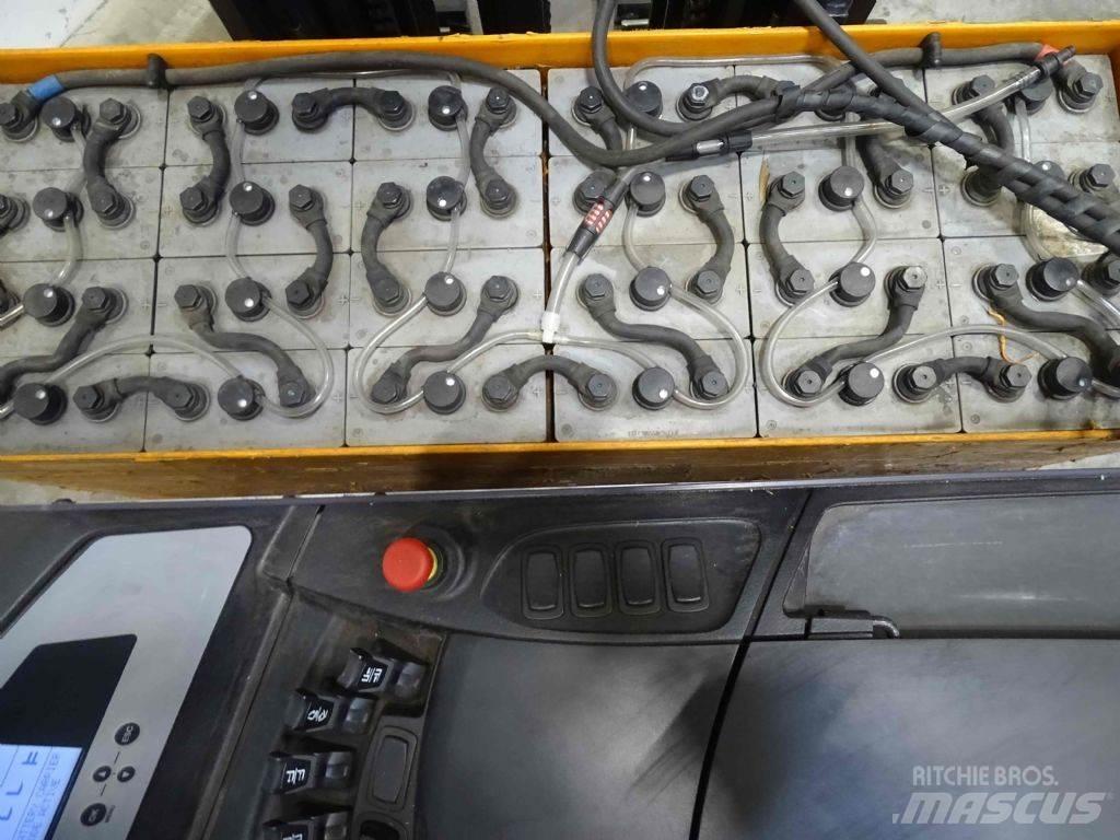 Still FM-X17 Chariot à mât rétractable
