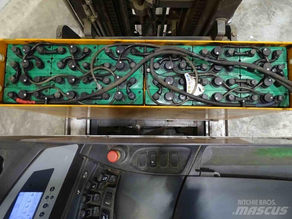 Still FM-X17 Chariot à mât rétractable