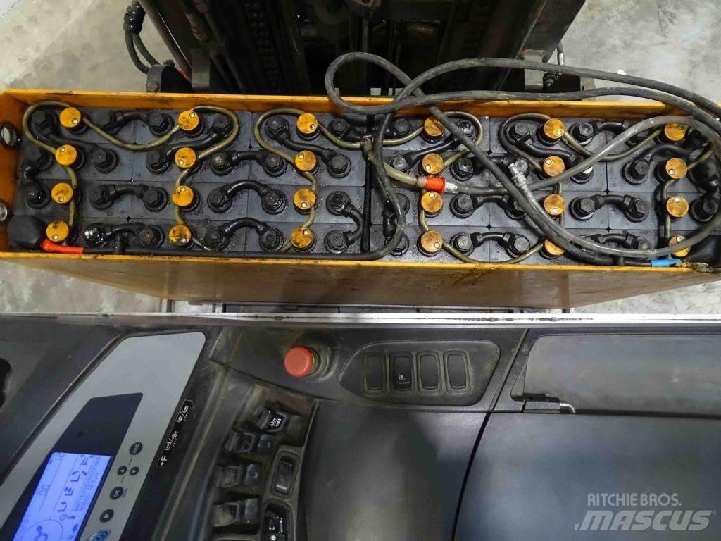 Still FM-X17 Chariot à mât rétractable