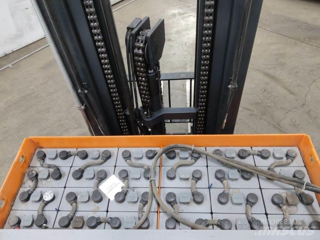 Still FM-X17 Chariot à mât rétractable