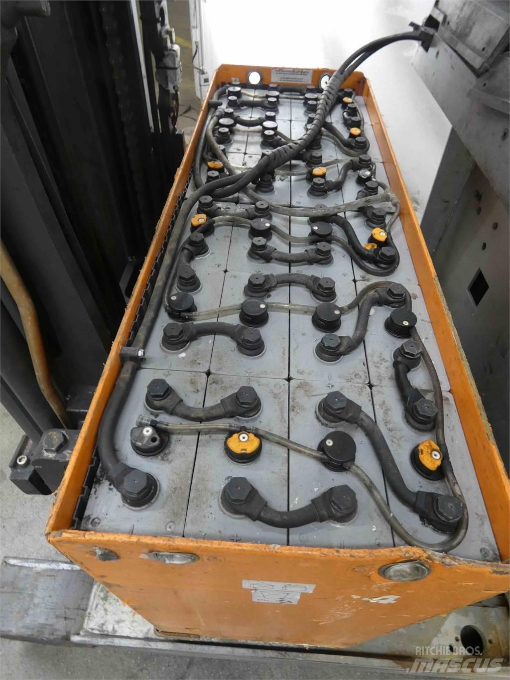 Still FM-X17 Chariot à mât rétractable