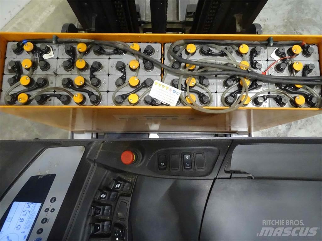 Still FM-X17 Chariot à mât rétractable