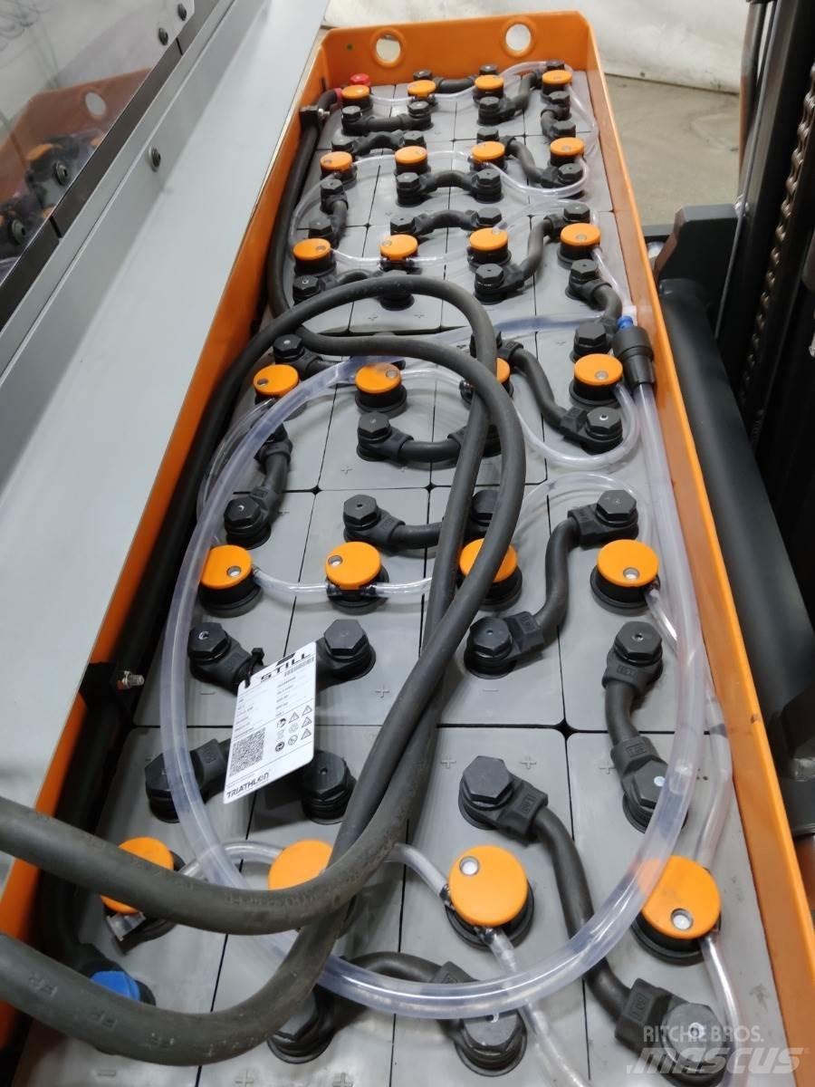 Still FM-X17 Chariot à mât rétractable
