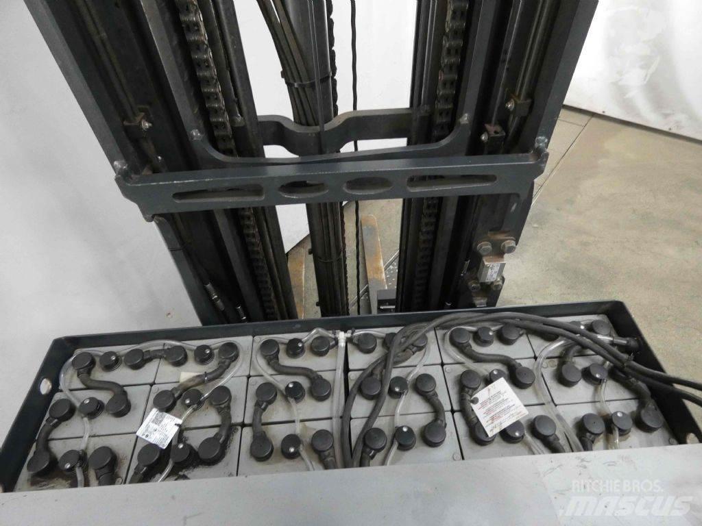 Still FM-X17 Chariot à mât rétractable