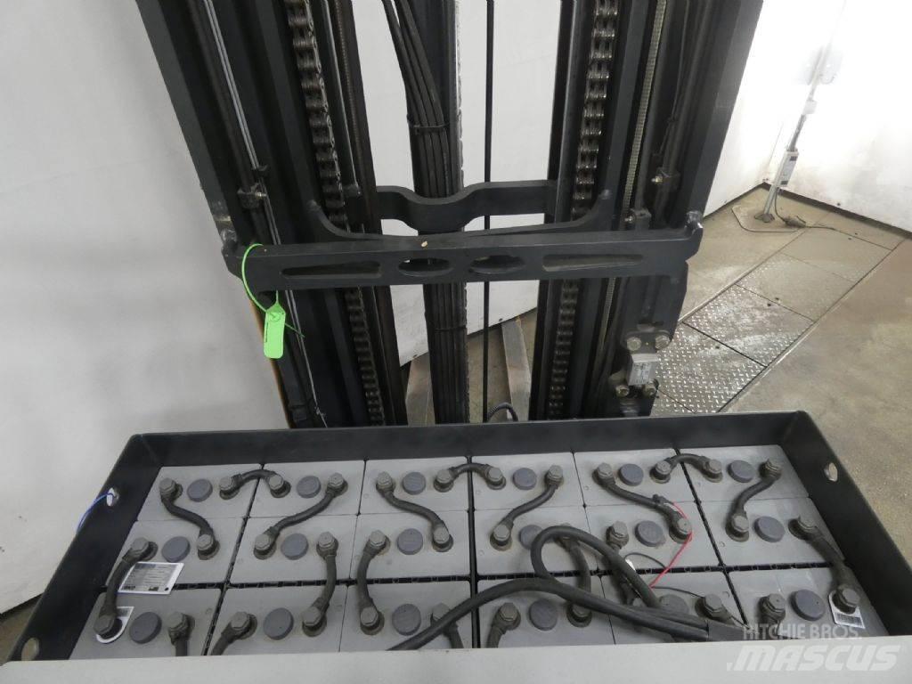 Still FM-X17 Chariot à mât rétractable