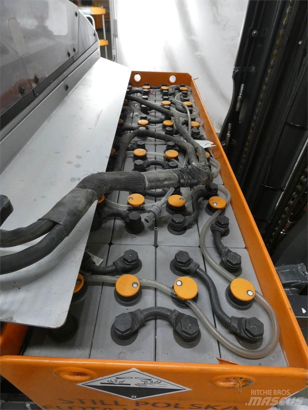 Still FM-X17 Chariot à mât rétractable
