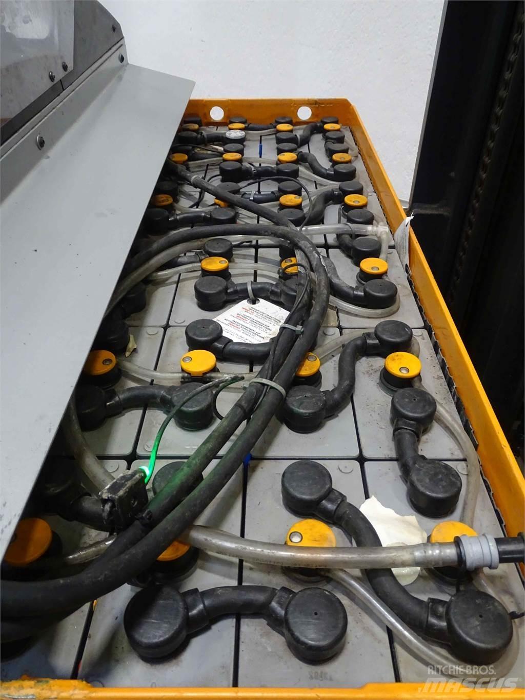 Still FM-X17 Chariot à mât rétractable