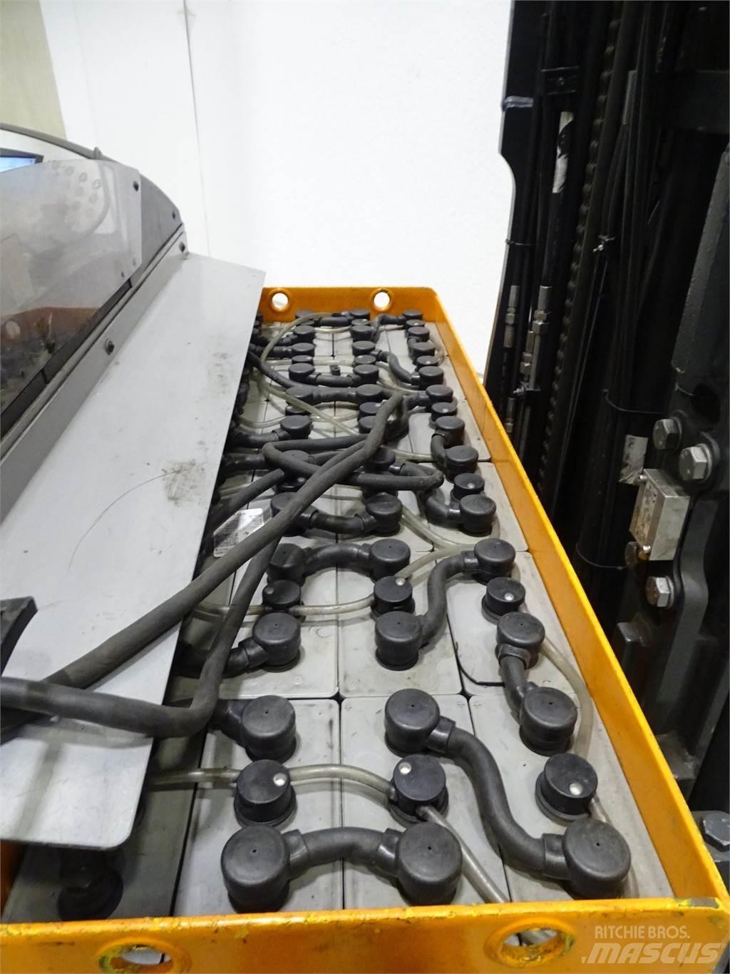 Still FM-X17 Chariot à mât rétractable