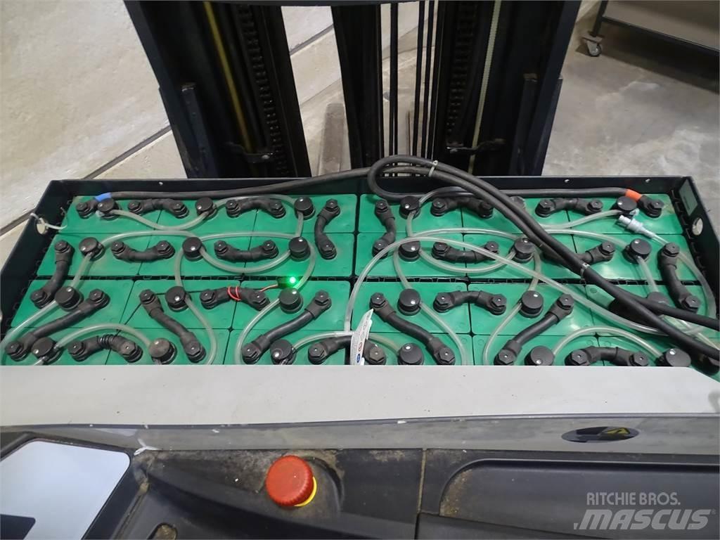 Still FM-X17 Chariot à mât rétractable
