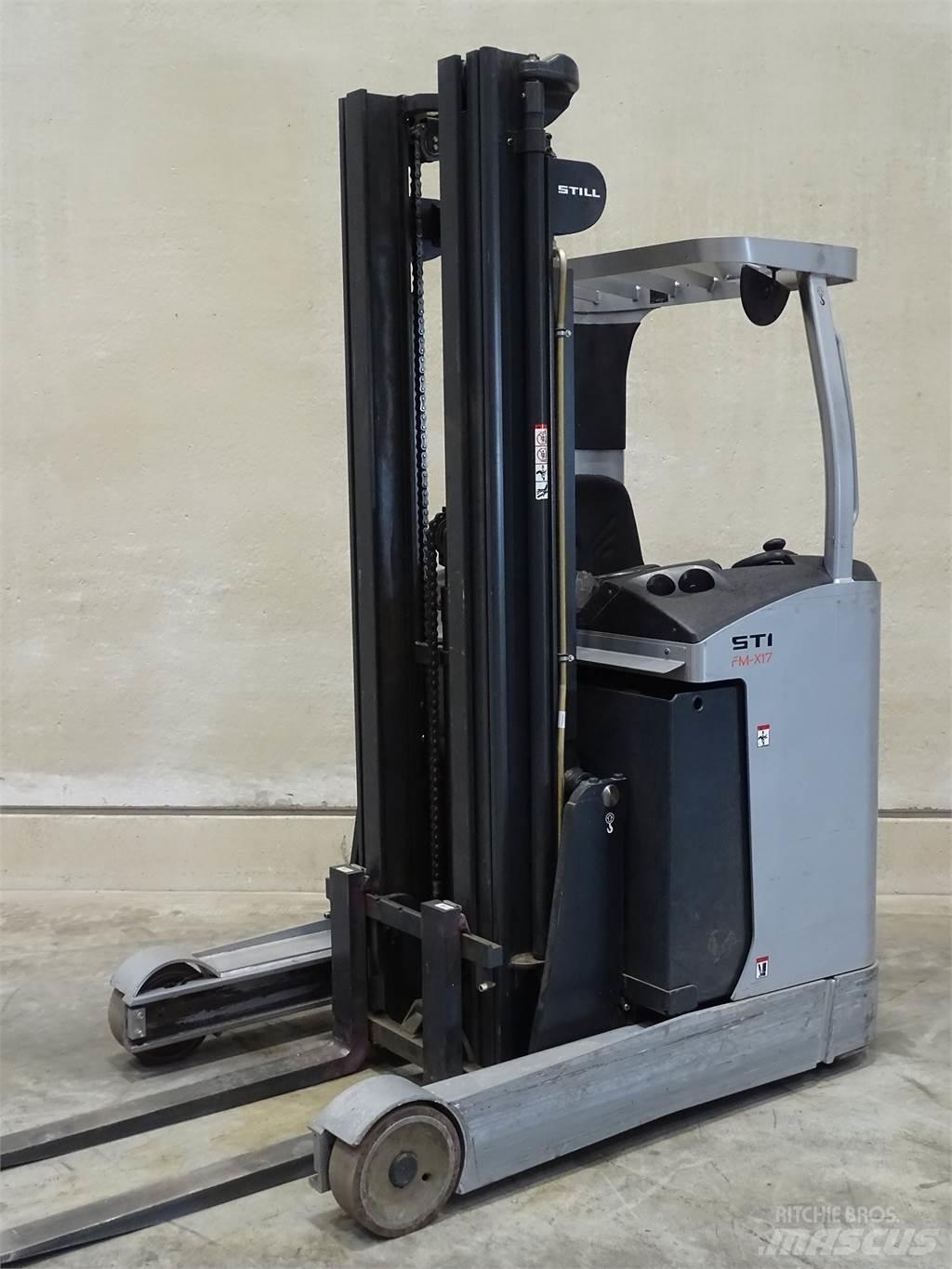 Still FM-X17 Chariot à mât rétractable