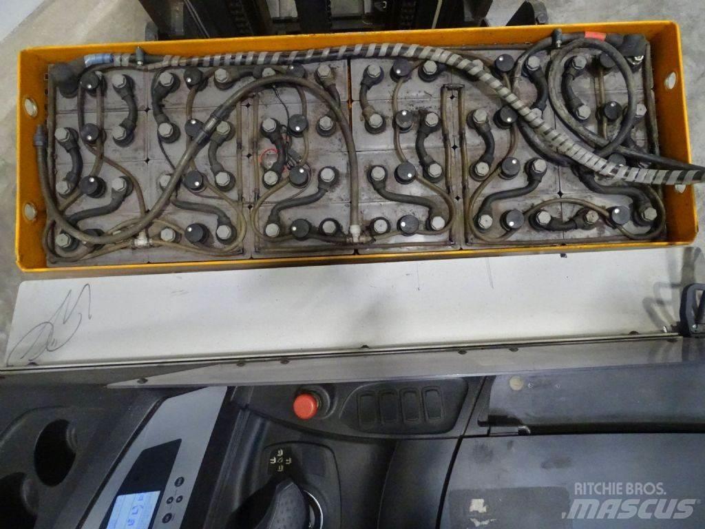Still FM-X20 Chariot à mât rétractable