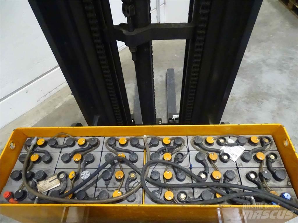 Still FM-X20 Chariot à mât rétractable