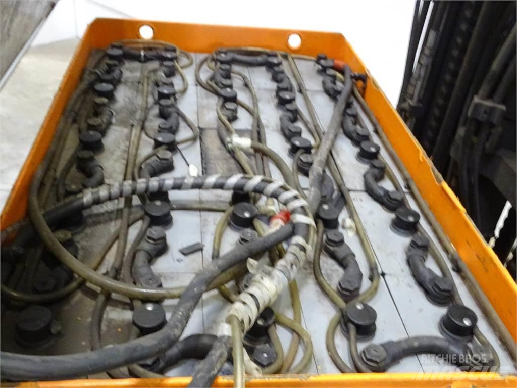Still FM-X25 Chariot à mât rétractable