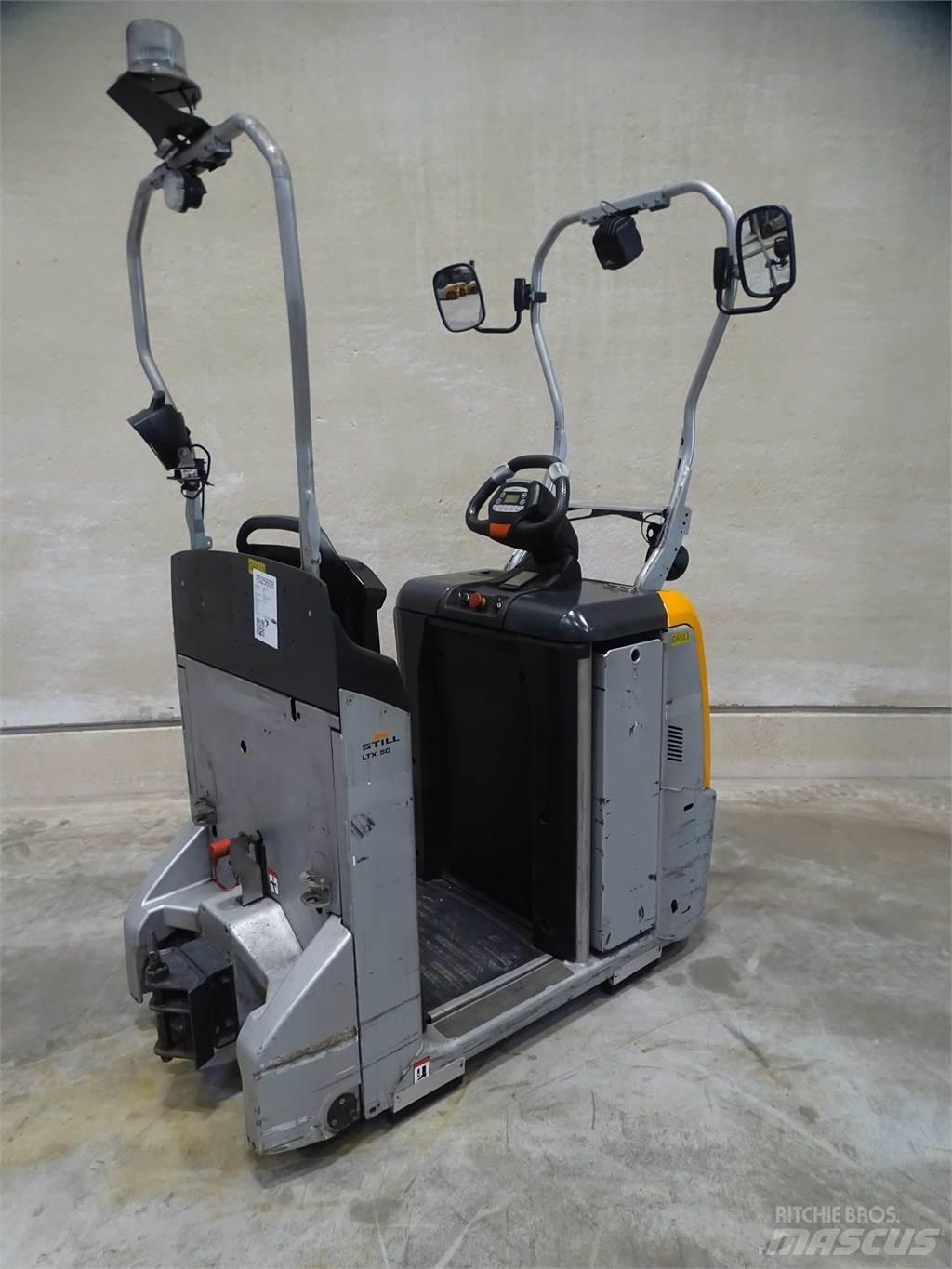 Still LTX50 Chariot remorqueur