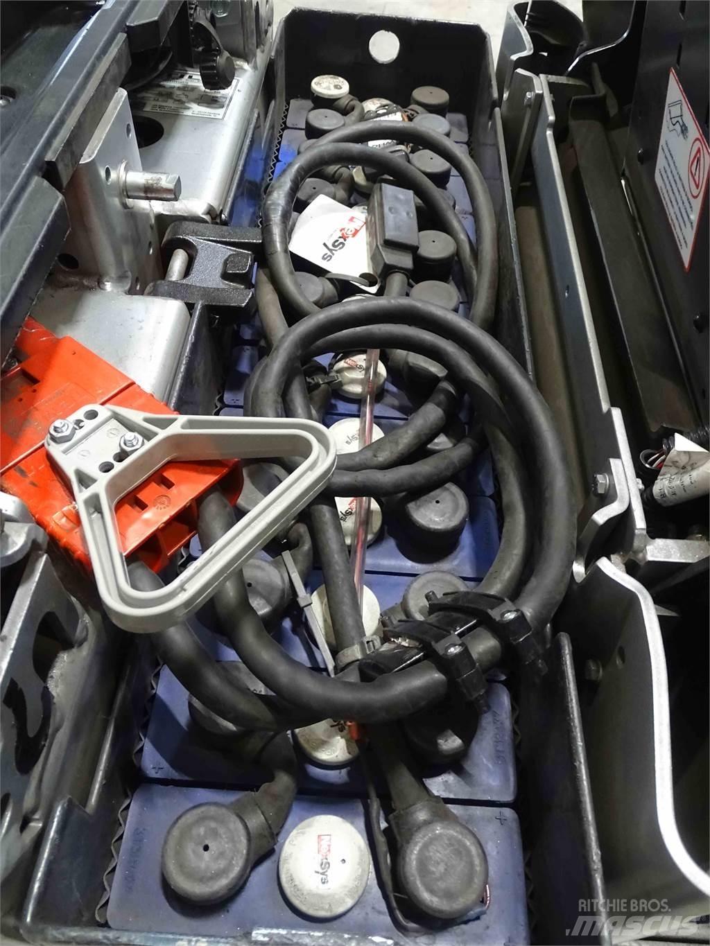 Still LTX50 Chariot remorqueur