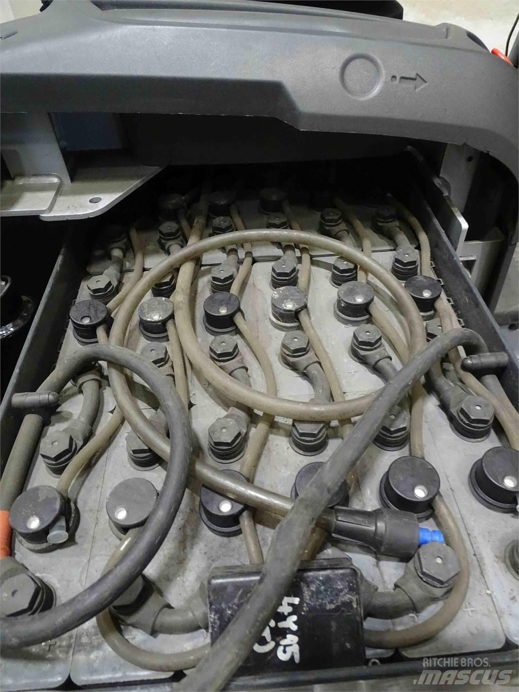 Still LTX70 Chariot remorqueur