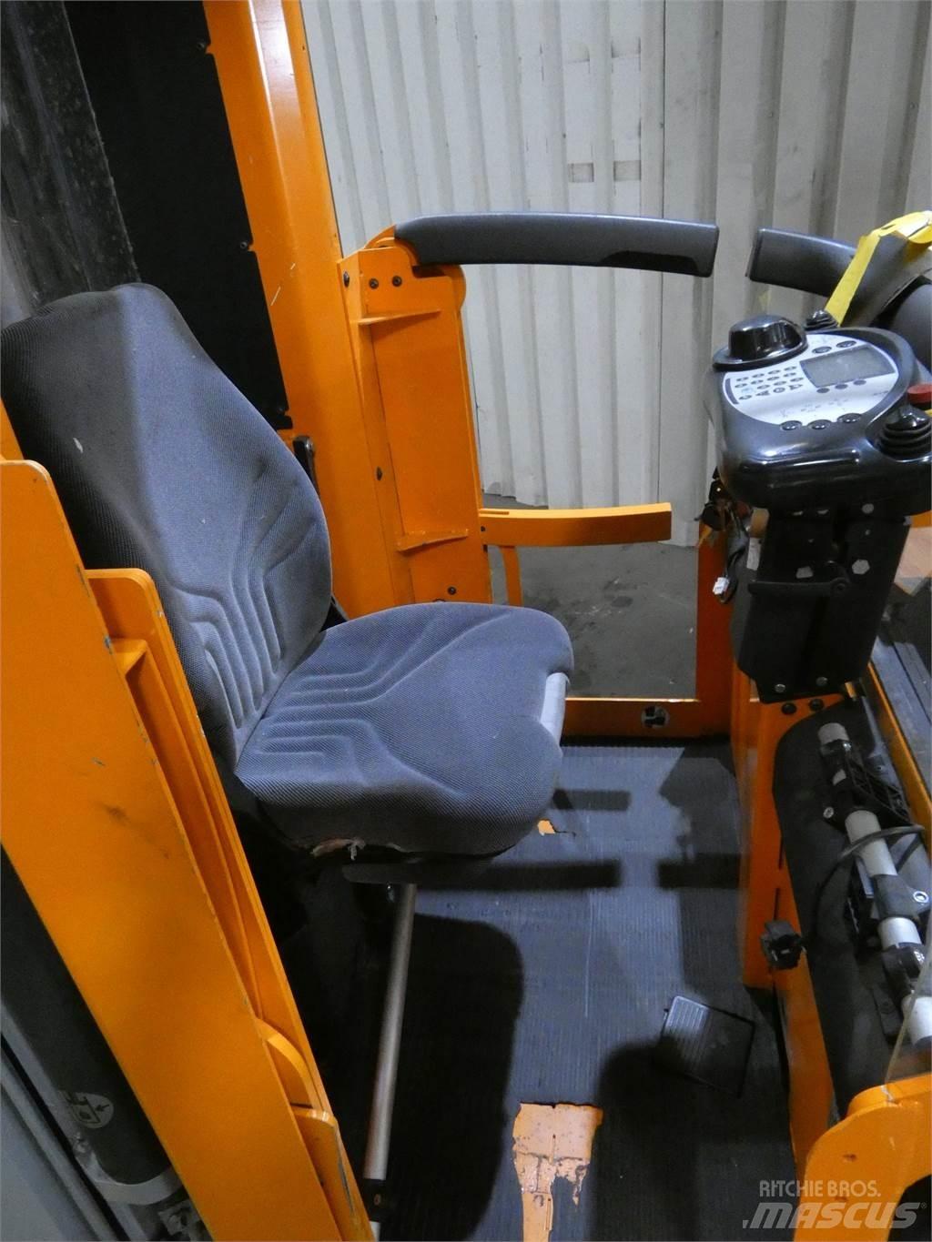 Still MX-X Préparateur de commande haute levée