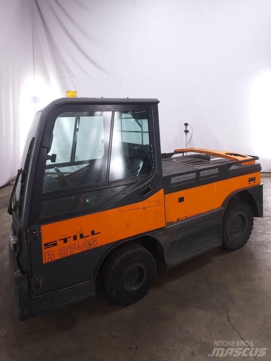 Still R07-25 Chariot remorqueur