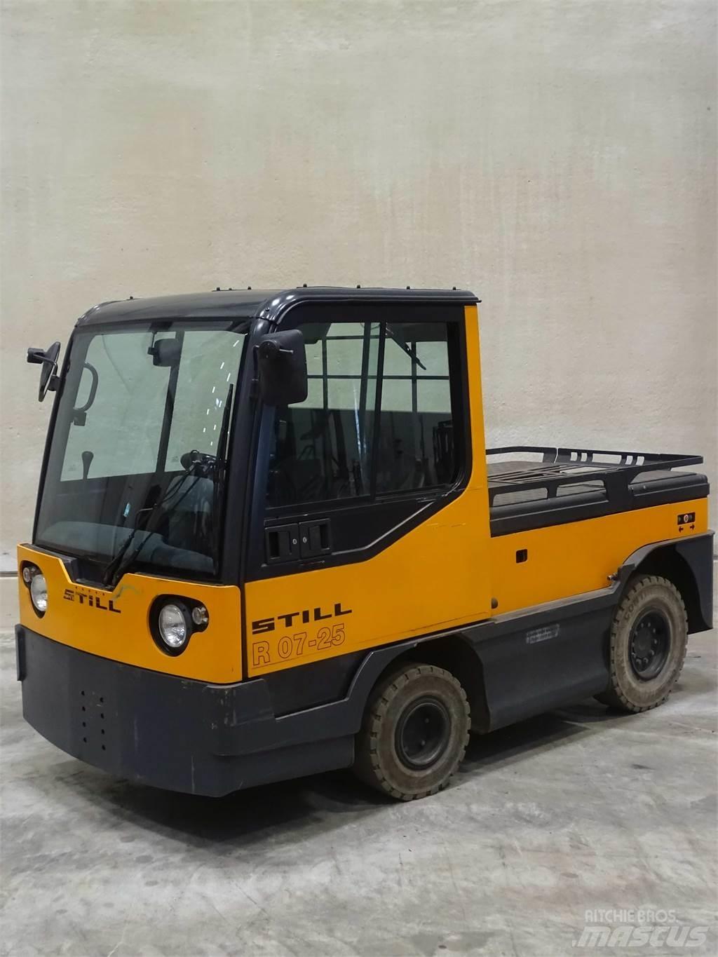 Still R07-25 Chariot remorqueur