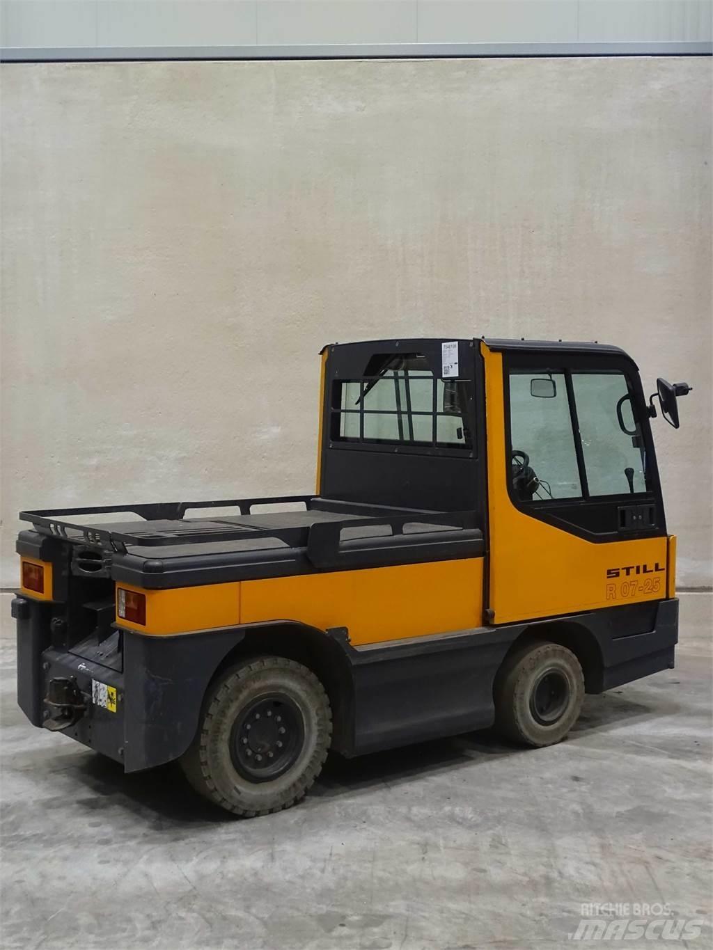 Still R07-25 Chariot remorqueur