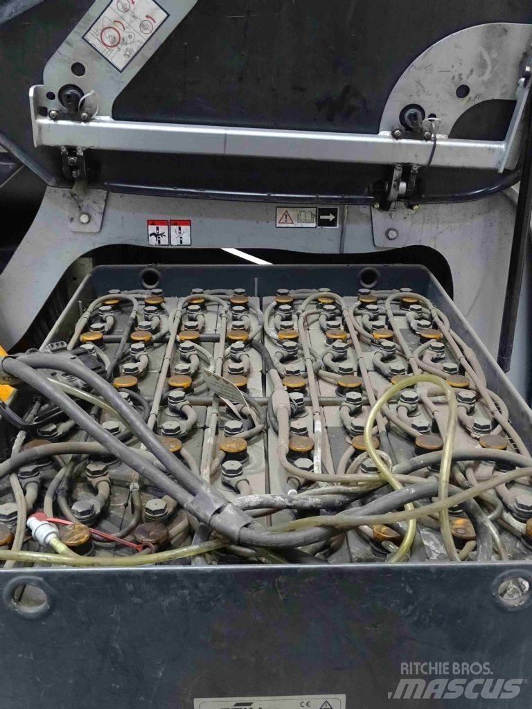 Still RX60-25 Chariots élévateurs électriques