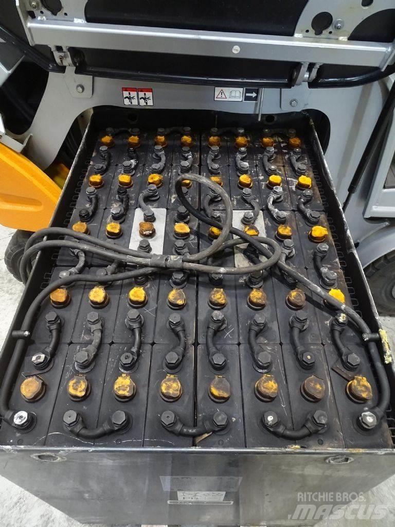 Still RX60-25 Chariots élévateurs électriques
