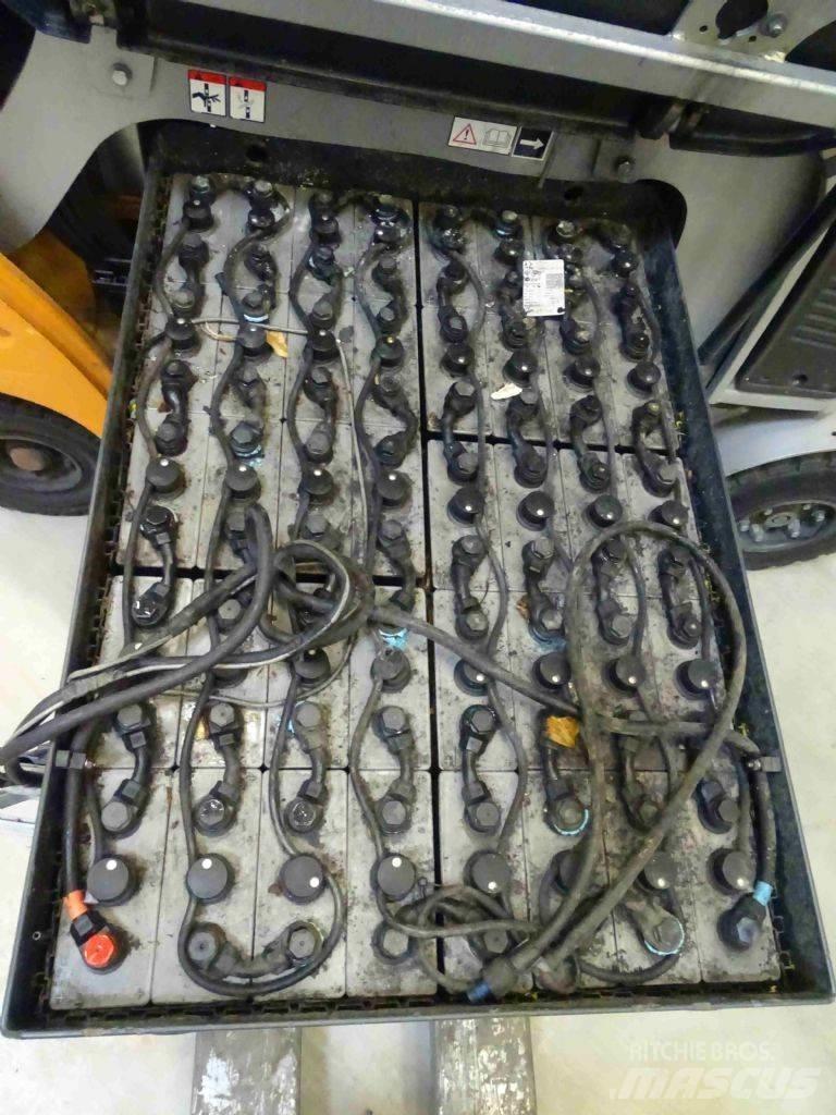 Still RX60-25/600 Chariots élévateurs électriques