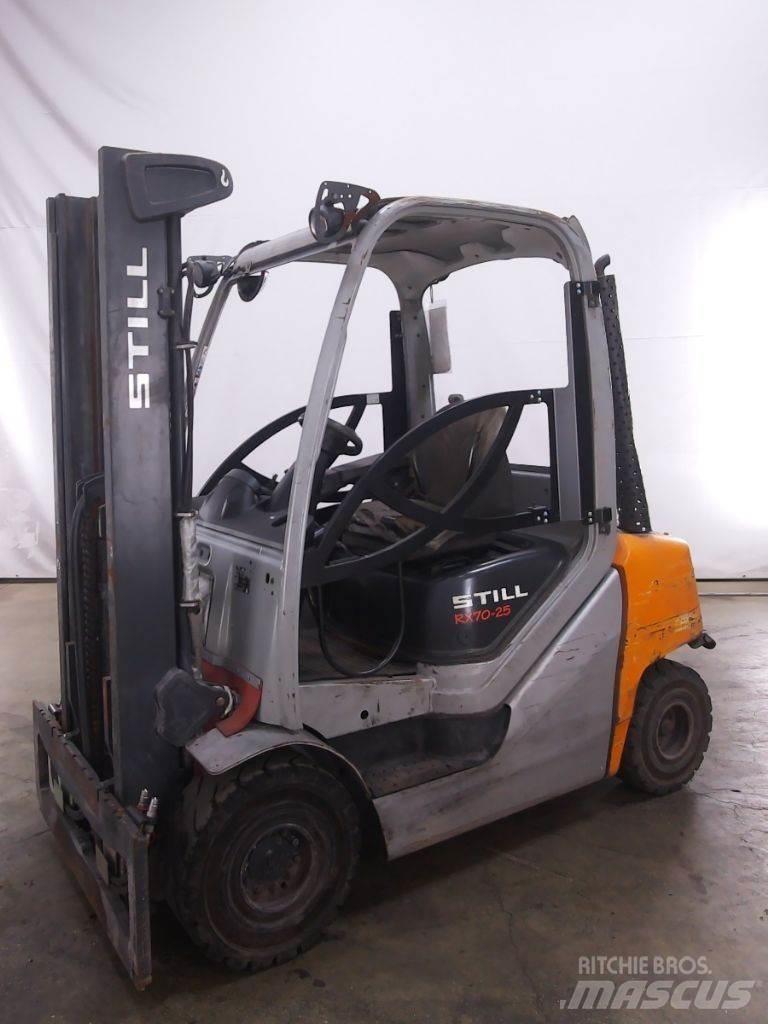 Still RX70-25 Chariots diesel