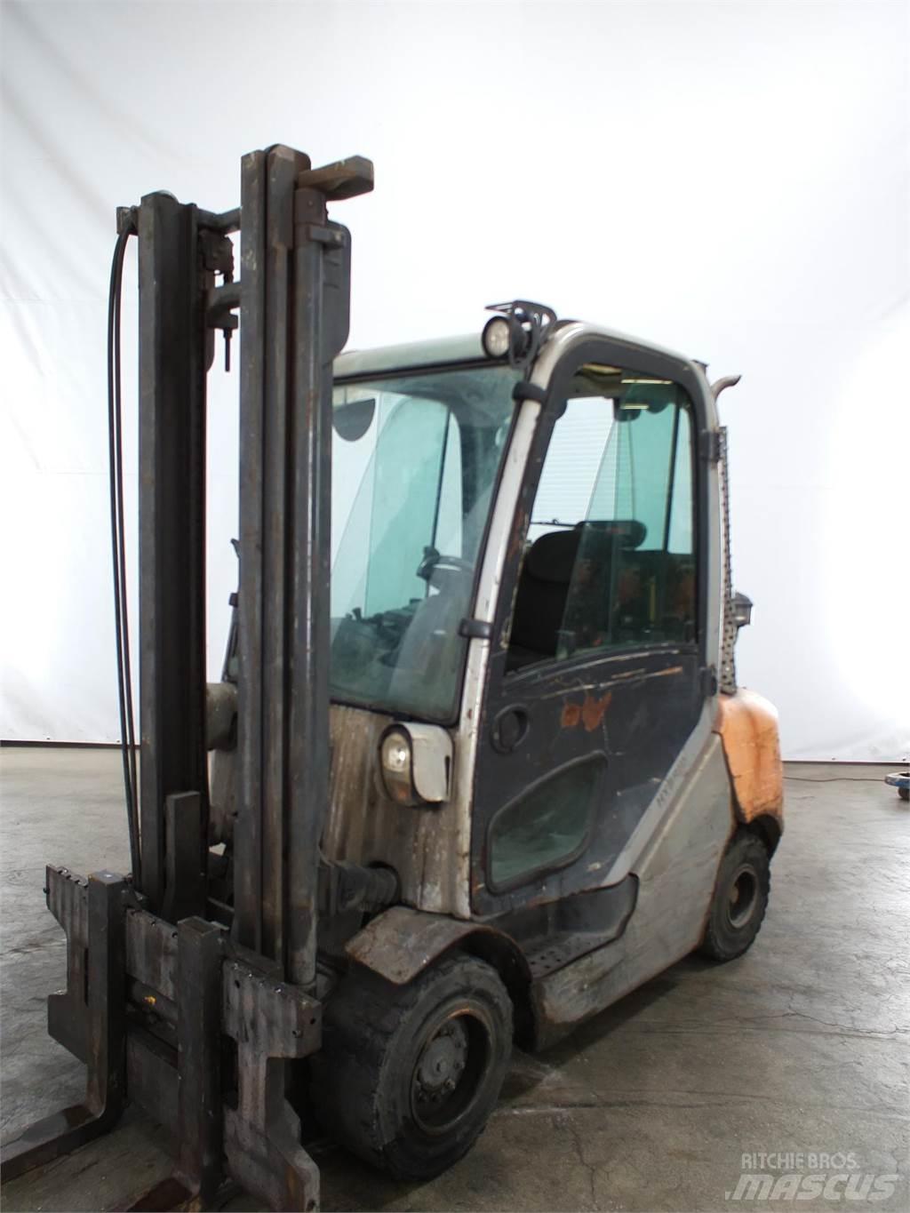Still RX70-35 Chariots diesel