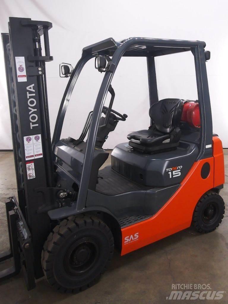 Toyota 02-8FGF15 Chariots GPL