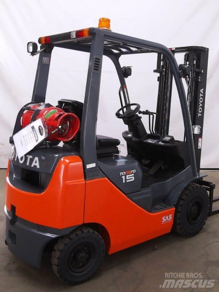 Toyota 02-8FGF15 Chariots GPL