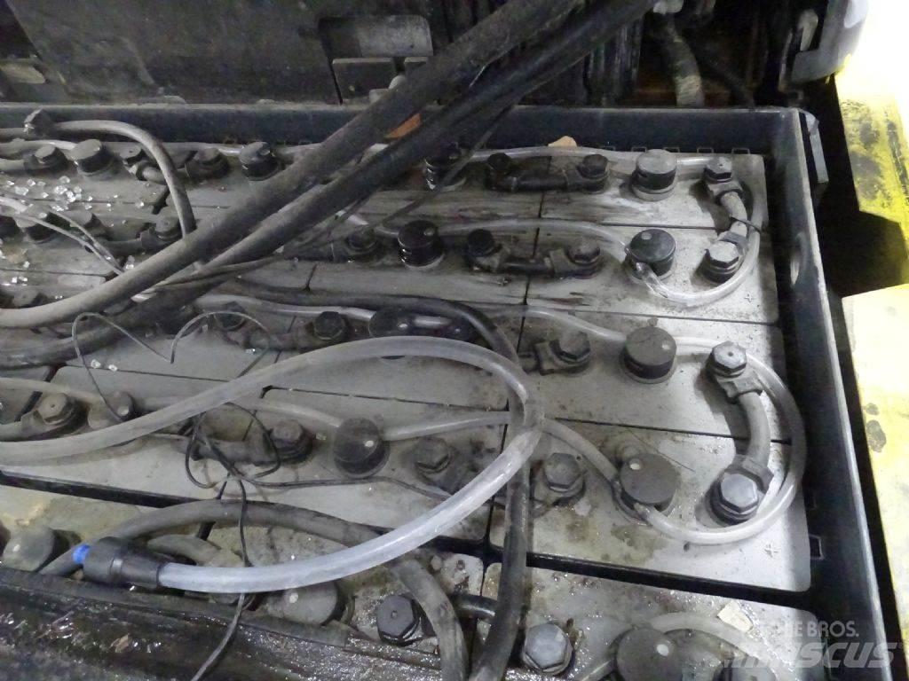 Toyota 7FBMF25 Chariots élévateurs électriques