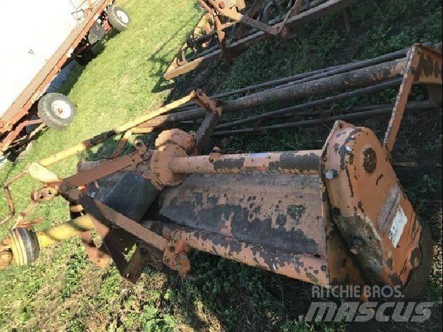 Howard HR3M Déchaumeur, cultivateur