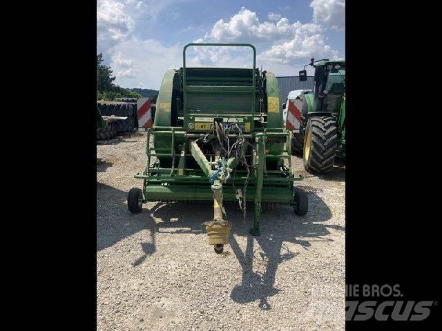 McHale F5500 Presse à balle ronde