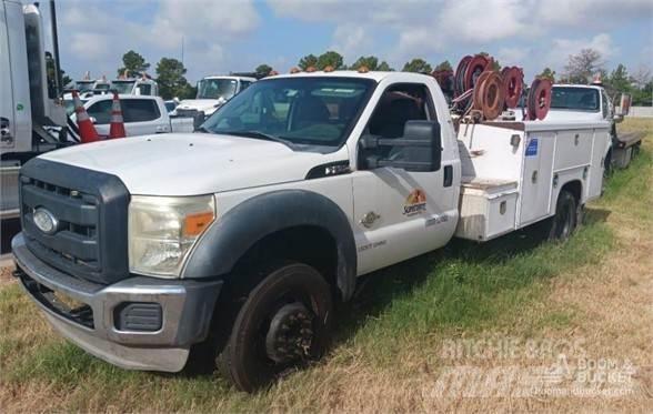 Ford F550 Camions et véhicules municipaux