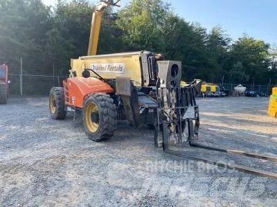 JLG 1055 Chariot télescopique