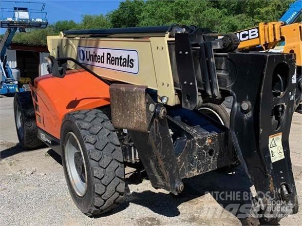 JLG 1055 Chariot télescopique