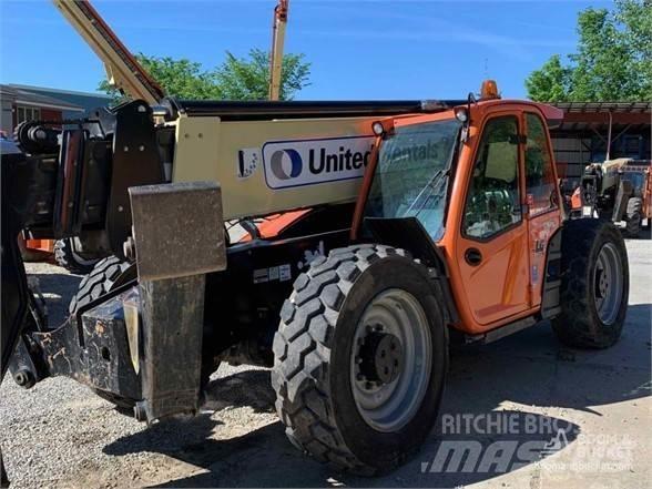 JLG 1055 Chariot télescopique