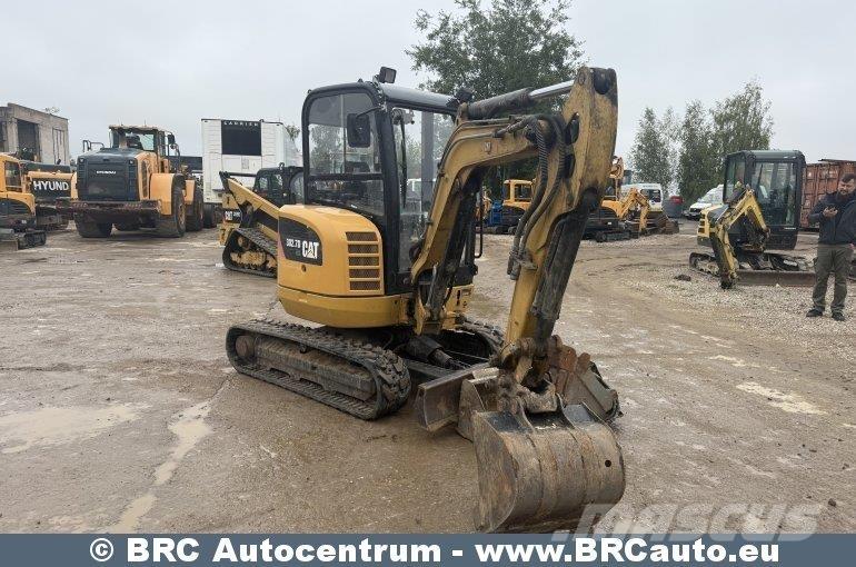 CAT 302.7DCR Mini pelle < 7t