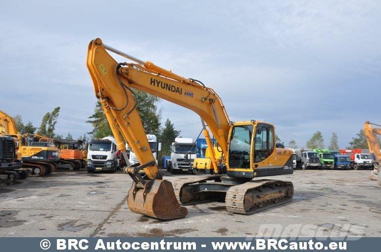 Hyundai R220LC-9S Pelle sur chenilles